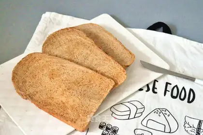 Red sugar toast
