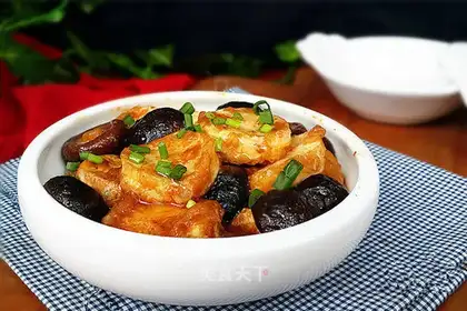 The mushrooms burn Japanese tofu