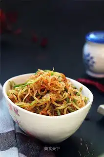 Spicy radish pickles