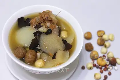 Pear and bone soup