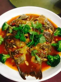 Red-burned mackerel