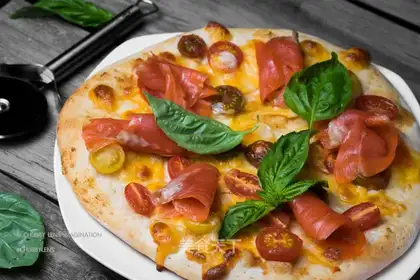 Smoky salmon pizza