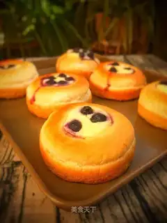 Blueberry cheese bag