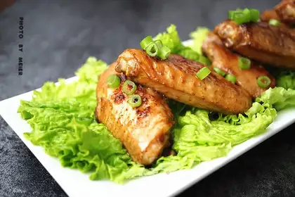 Fried chicken wings