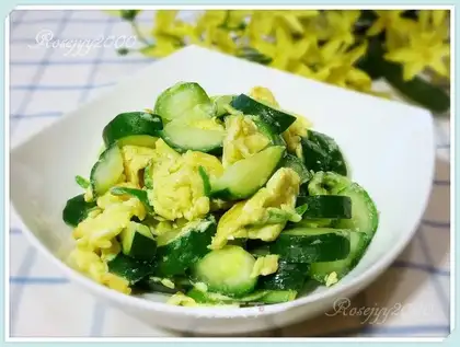 cucumber fried eggs