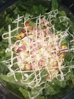 Corn saloon salad