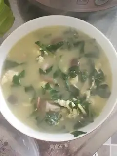 Spinach mushroom egg soup