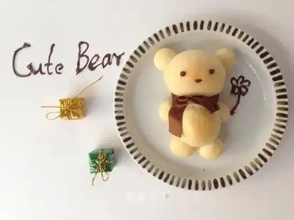 Sweet bear bread