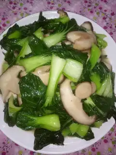 Mushroom greens