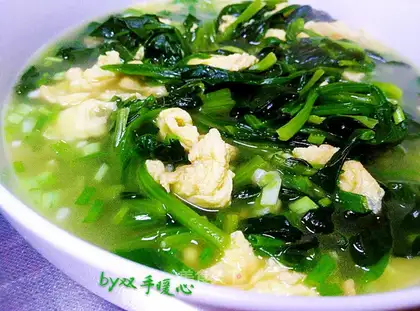 spinach omelet soup