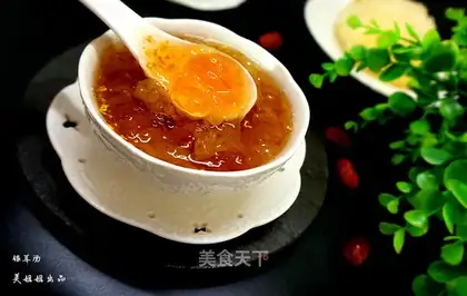 Peach soap horn, silver ear soup