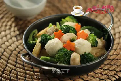 Tofu-coated poaching fish