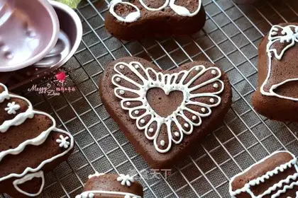 Christmas cocoa cream cake