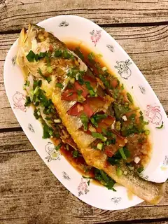 The southern wind's steamed yellow fish