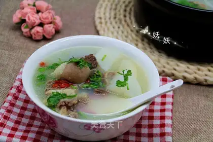 Roach and lamb soup