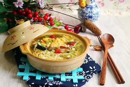 Sour eggs noodles