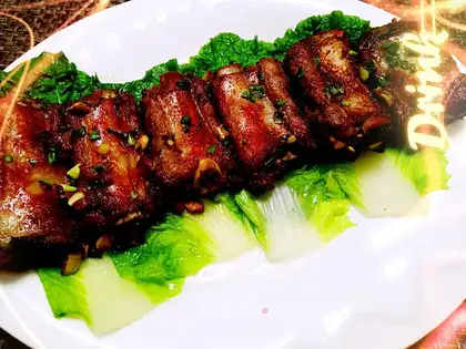 Garlic roasted ribs