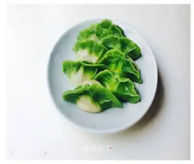 Emerald water dumplings