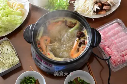 Two-man veggie mushrooms and lamb hotpots