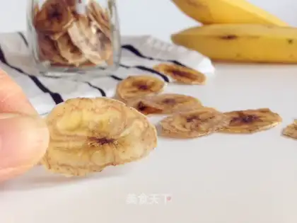 Baking banana chips