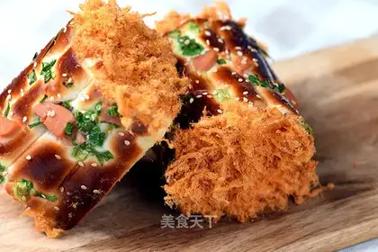 Meat pine roll