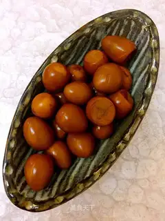 Tea quail eggs
