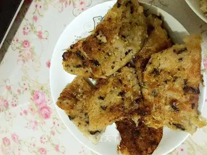 Purple carrot cake