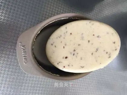 Low card, low-fat yogurt