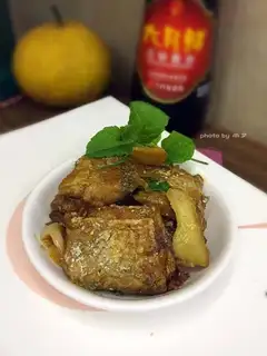 Red-fried fish