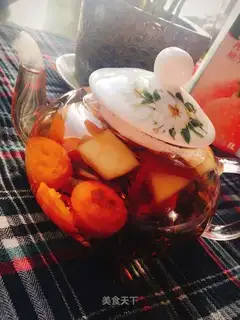 Fresh fruit tea