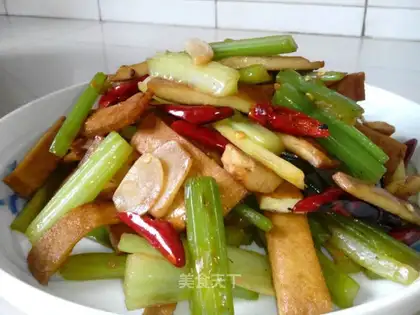 Celery fried dry
