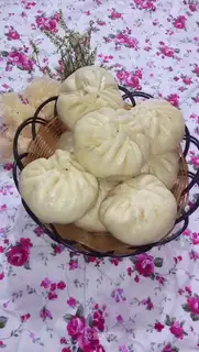 Three buns