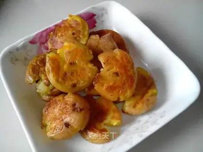 Pepper salt, potatoes