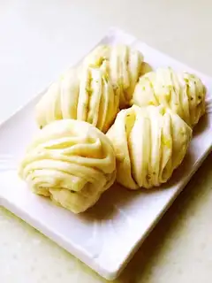 Onion rolls