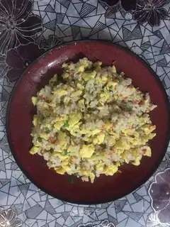 Three-coloured fried rice