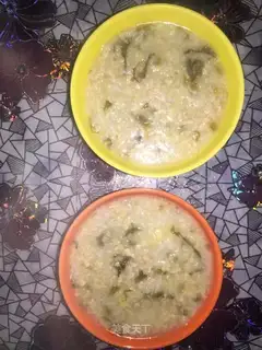 Fresh meat and porridge