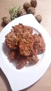 Cracker walnut chicken
