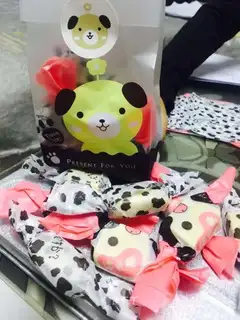 Tasty cow rollers