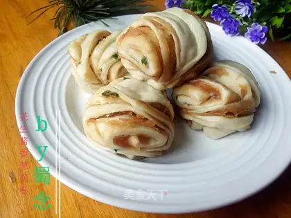 Peanut butter onion rolls