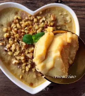 Ginger pecan egg