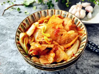 Hot cabbage makes meat