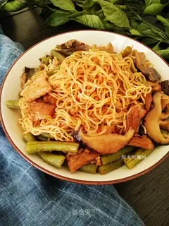 Bean horned noodles