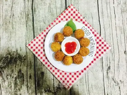 Cheese potatoballs