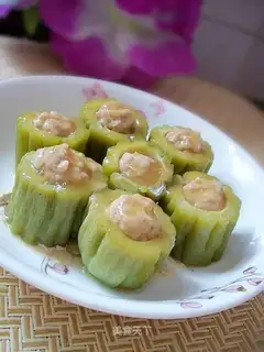 Bitter melon stuffed meat
