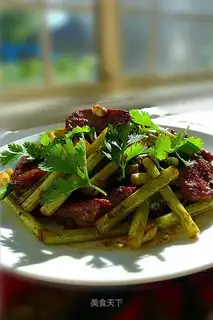 Fried pork with garlic and black pepper sauce