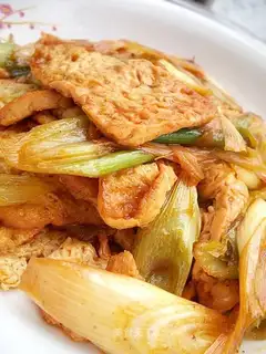 stir-fried tofu with green onions