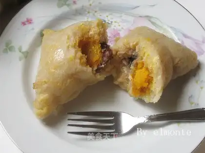 Cantonese style egg yolk pork dumplings