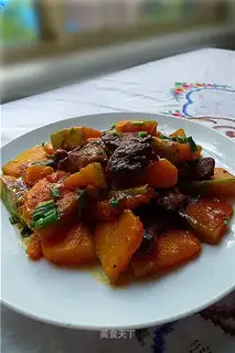Fried pork and pumpkin