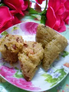 Family version of roasted meat rice dumplings