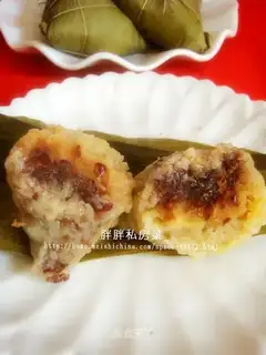 Bean paste and lotus paste rice dumplings